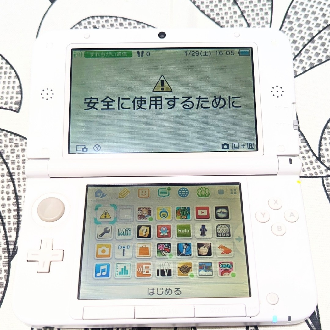 ニンテンドー3DS LL『真・女神転生IV 限定モデル』 ニンテンドー3DS LL『真・女神転生IV 限定モデル』