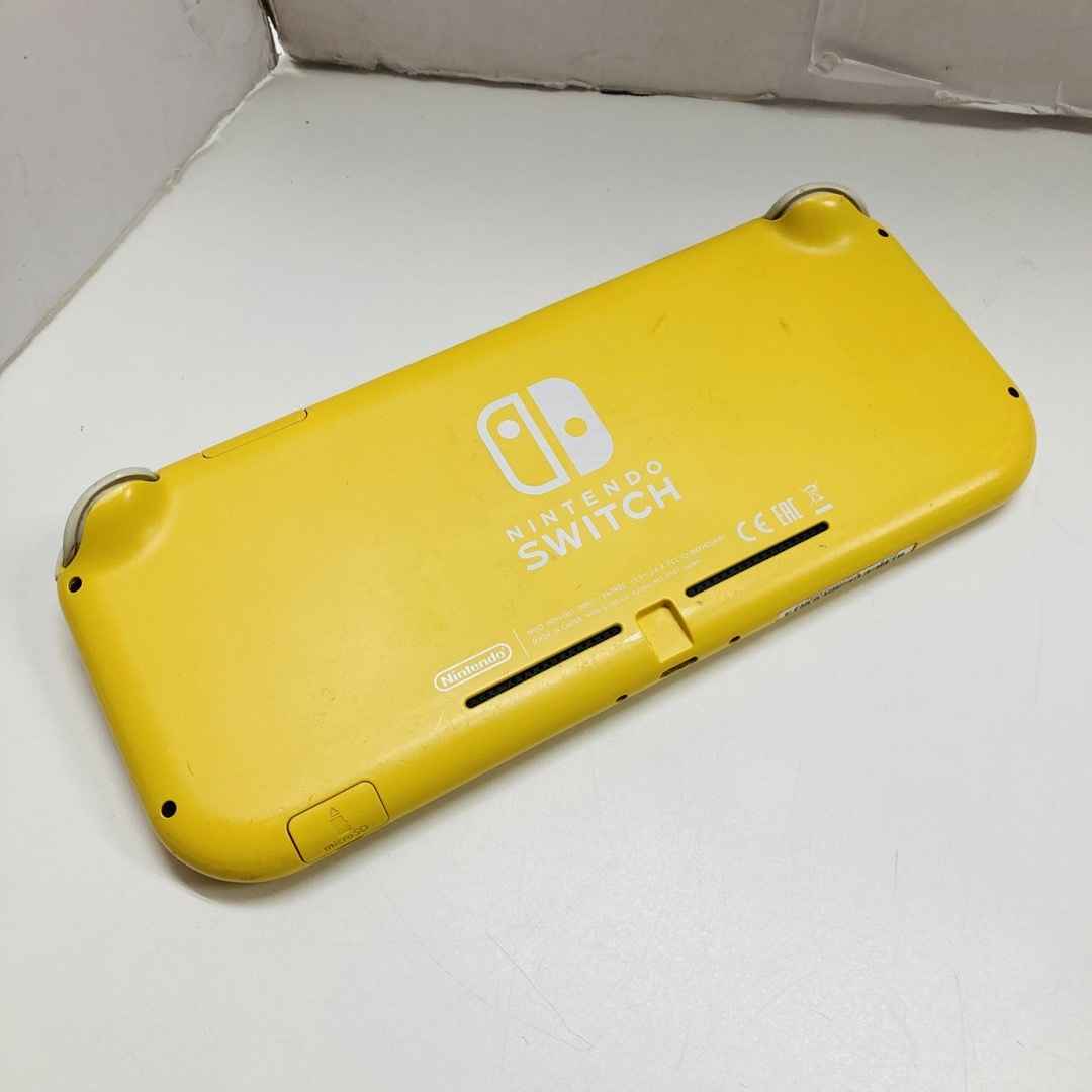 Nintendo Switch(ニンテンドースイッチ)の訳あり 任天堂 Switch Lite イエロー 本体のみ スイッチライト エンタメ/ホビーのゲームソフト/ゲーム機本体(携帯用ゲーム機本体)の商品写真