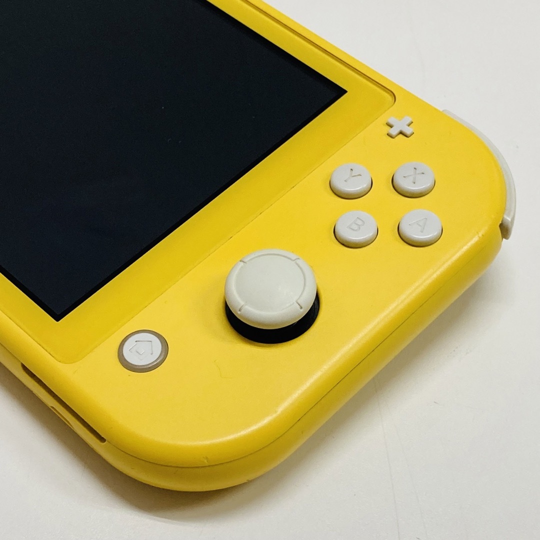 Nintendo Switch(ニンテンドースイッチ)の訳あり 任天堂 Switch Lite イエロー 本体のみ スイッチライト エンタメ/ホビーのゲームソフト/ゲーム機本体(携帯用ゲーム機本体)の商品写真