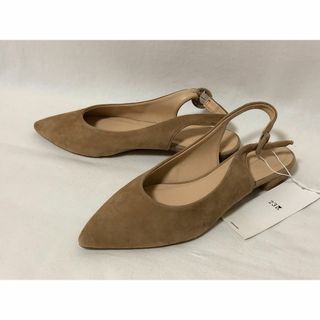 ニジュウサンク(23区)の2283新品23区バックストラップ パンプス24.5(ハイヒール/パンプス)