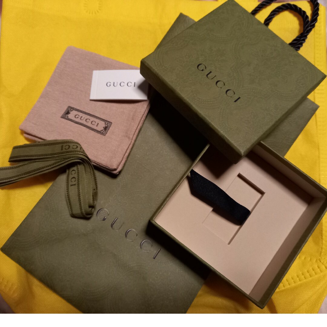 Gucci(グッチ)のグッチ Gucci 空箱 紙袋 リボン など メンズのファッション小物(その他)の商品写真