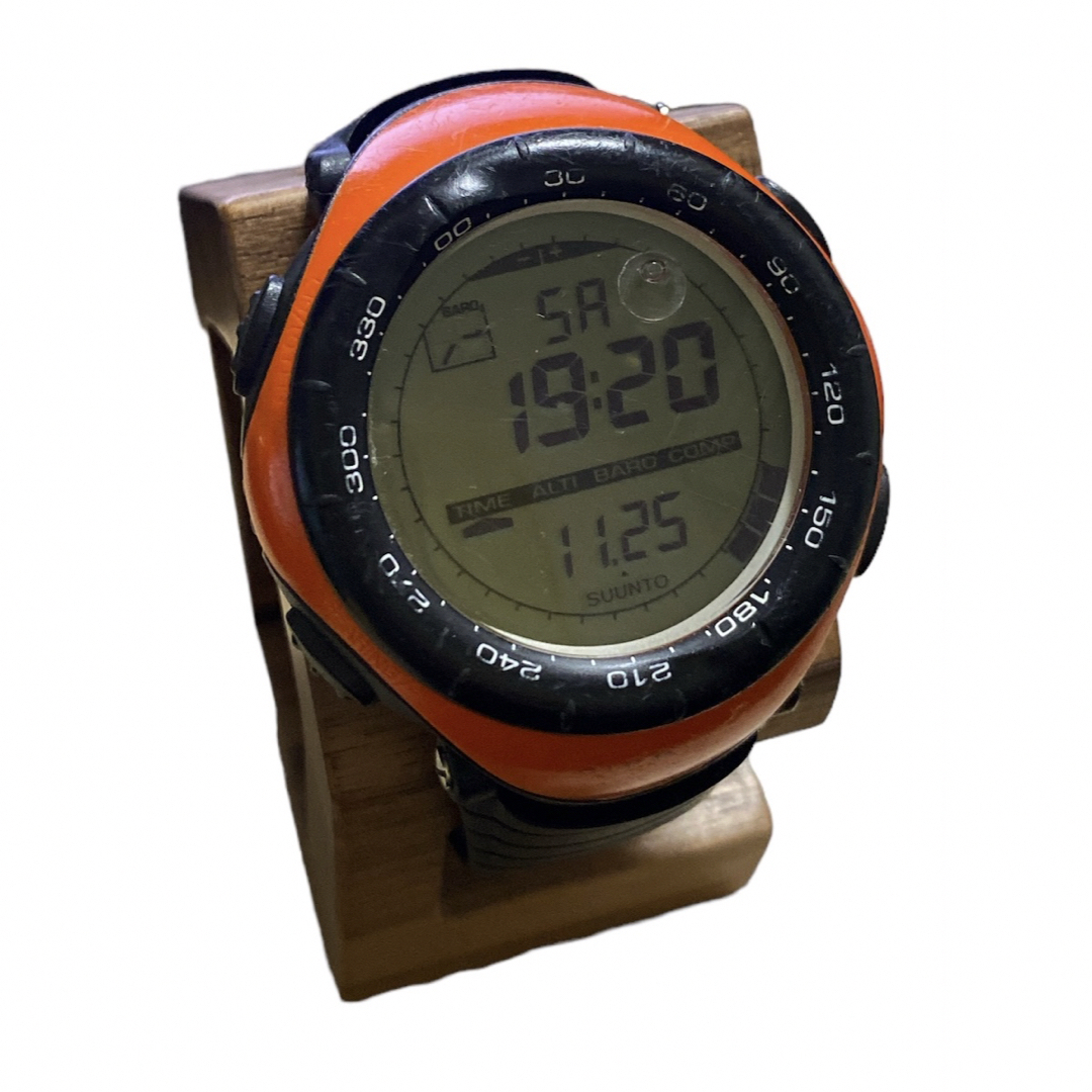 SUUNTO(スント)のSUUNTO スント VECTOR ベクター ORANGE オレンジ　廃番　名作 メンズの時計(腕時計(デジタル))の商品写真