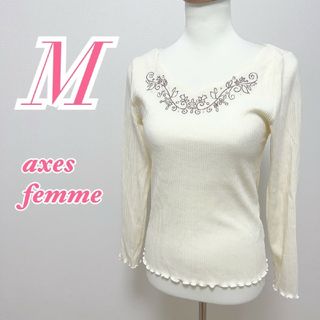 アクシーズファム(axes femme)のアクシーズファム　長袖トップス　M　ホワイト　きれいめ　花柄　オフィスカジュアル(カットソー(長袖/七分))