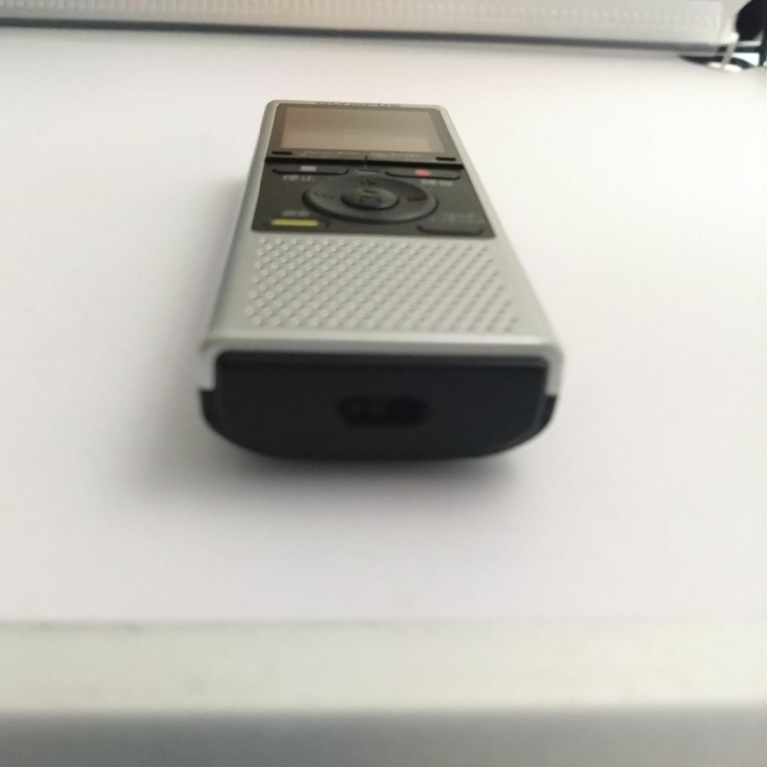 OLYMPUS(オリンパス)のOlympus Voice-Trek VN-722PC 4GB　中古　USB蓋無 スマホ/家電/カメラのオーディオ機器(ポータブルプレーヤー)の商品写真