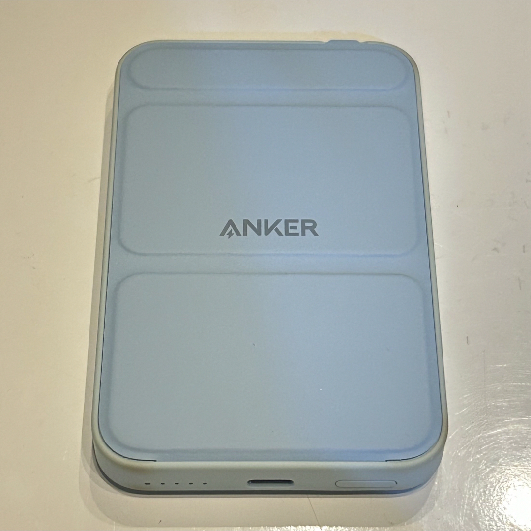 Anker(アンカー)のANKER マグネット充電器(Anker622Magnetic Battery) スマホ/家電/カメラのスマートフォン/携帯電話(バッテリー/充電器)の商品写真