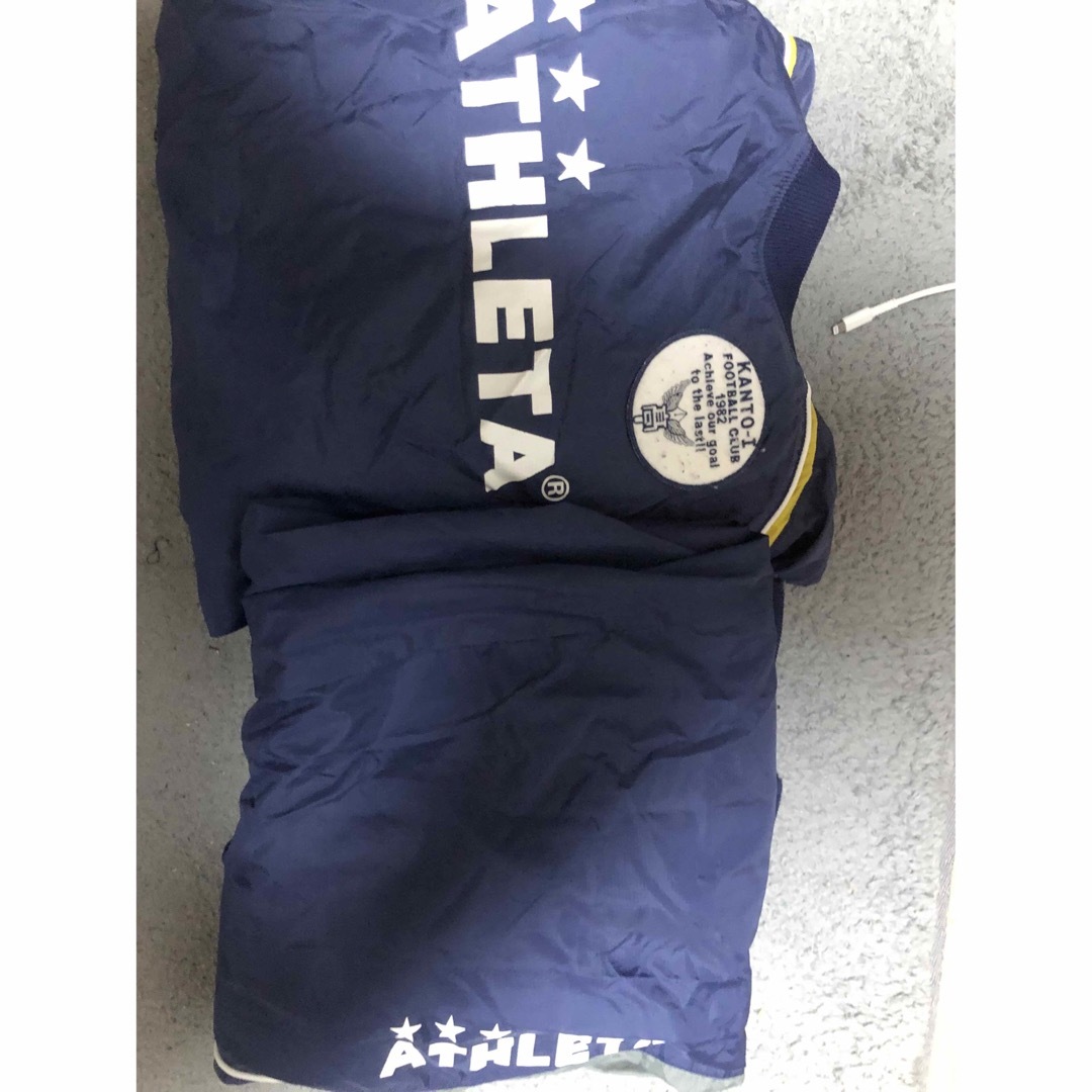 ATHLETA(アスレタ)の高校サッカー/関東第一高校/ピステ  上下 ウインドブレーカー ナイロン スポーツ/アウトドアのサッカー/フットサル(ウェア)の商品写真