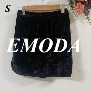 エモダ(EMODA)のEMODA VELOUR FIT SK（ブラック）(ミニスカート)