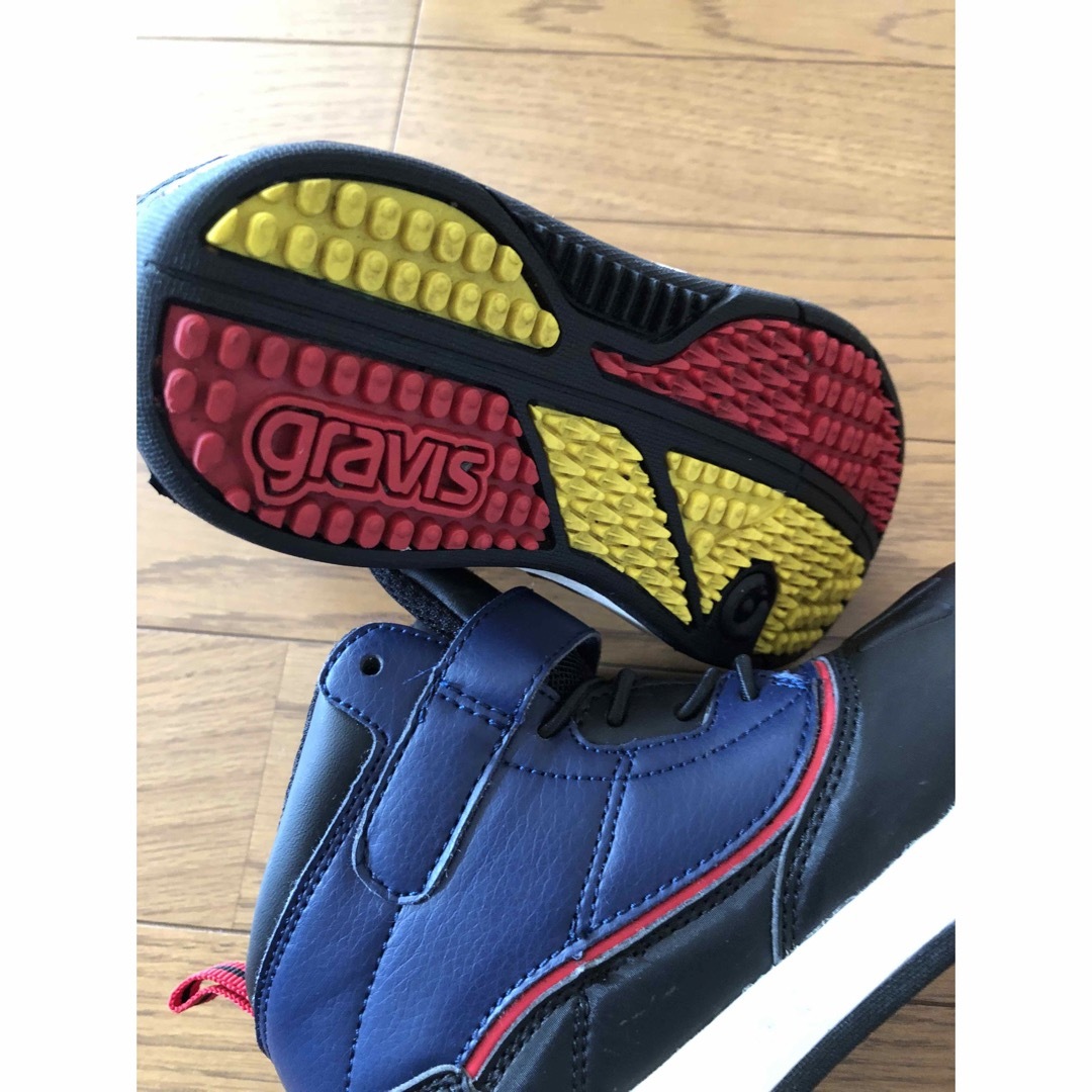 gravis(グラビス)のkidsスノートレ キッズ/ベビー/マタニティのキッズ靴/シューズ(15cm~)(ブーツ)の商品写真