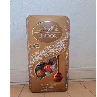 LINDT LINDOR ASSORTED (600g)(菓子/デザート)