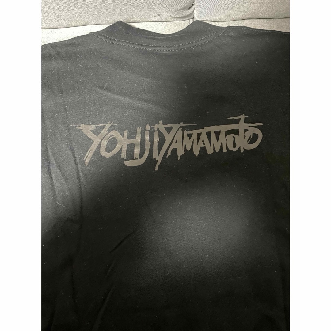 Yohji Yamamoto(ヨウジヤマモト)のニューエラ　ヨウジヤマモト　コラボTシャツ メンズのトップス(Tシャツ/カットソー(半袖/袖なし))の商品写真