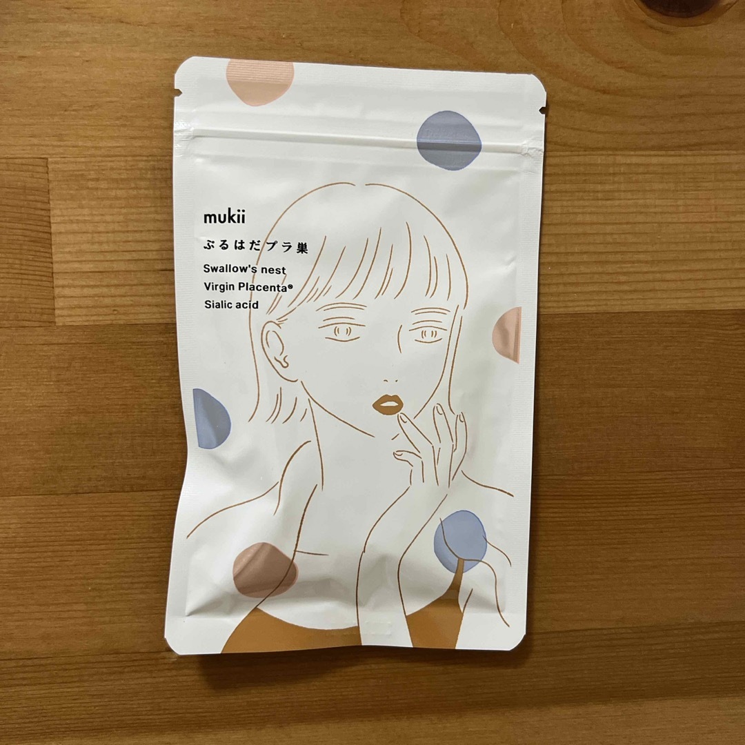 ぷるはだプラ巣 mukii の通販 by mimi's shop|ラクマ