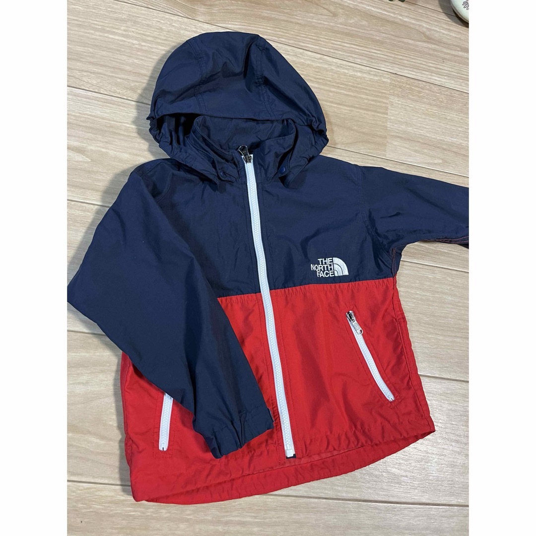 THE NORTH FACE(ザノースフェイス)の【ayanon様】THE NORTH FACE キッズ　100cm キッズ/ベビー/マタニティのキッズ服男の子用(90cm~)(ジャケット/上着)の商品写真