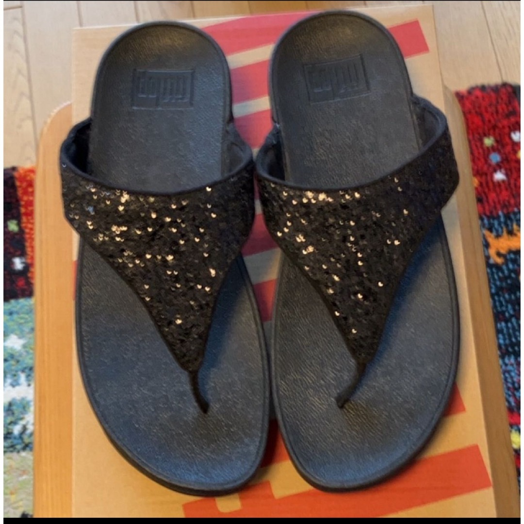 fitflop(フィットフロップ)のFITFLOP BLACK GLITTER LULU GLITTER TOE レディースの靴/シューズ(サンダル)の商品写真