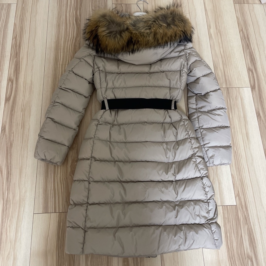 MONCLER(モンクレール)のサン様　MONCLER  KHLOEロングダウンジャケット♡モンクレール レディースのジャケット/アウター(ダウンジャケット)の商品写真