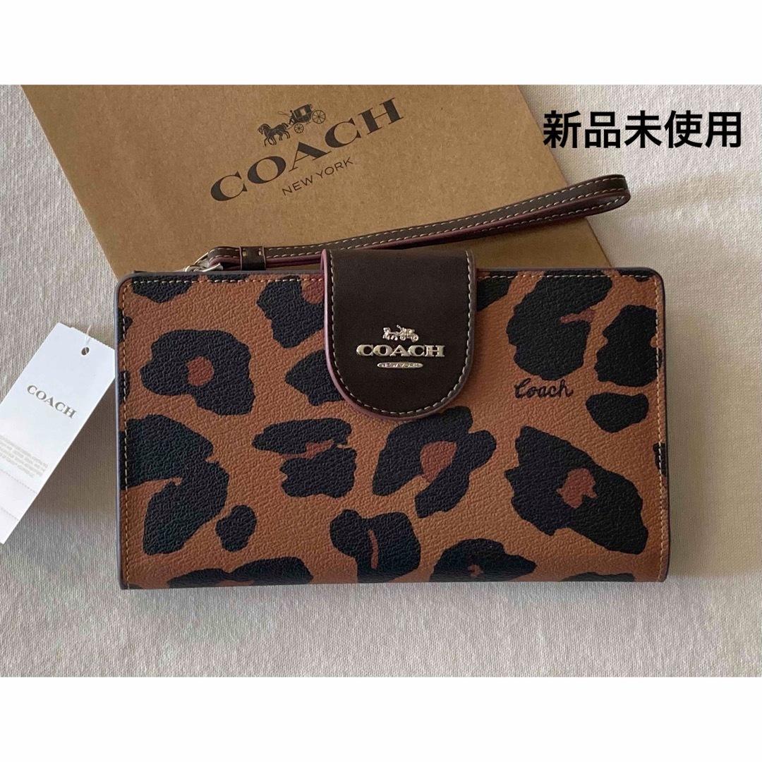 COACH(コーチ)のCOACH コーチ　折り財布　二つ折り財布　レオパード レディースのファッション小物(財布)の商品写真