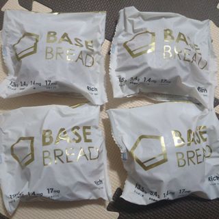 ベースフードBASEBREADリッチ　4個(パン)