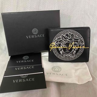 ヴェルサーチ(VERSACE)の新品 本物正規品 VERSACE メンズ レザー 二つ折り 財布 黒 メデューサ(折り財布)