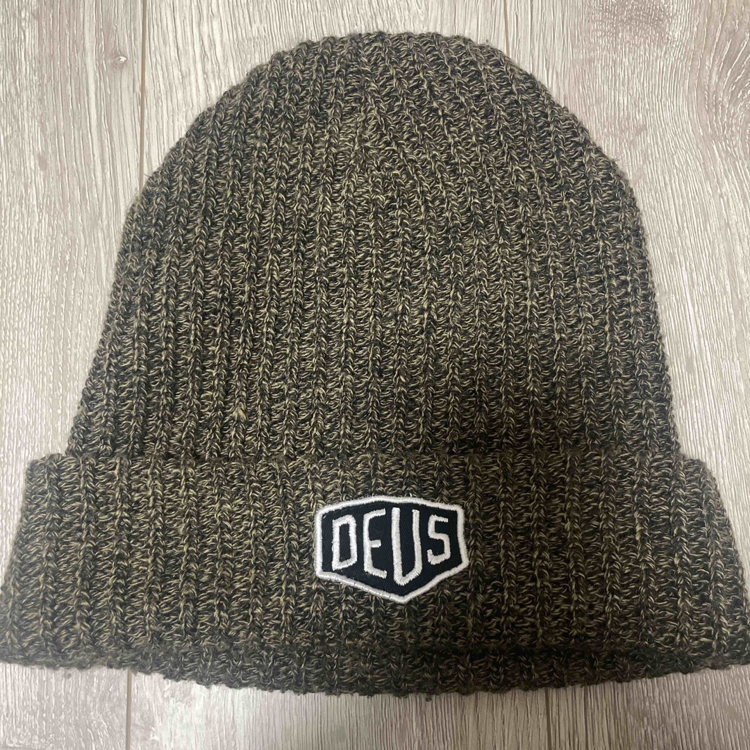 Deus ex Machina(デウスエクスマキナ)のDEUS ニット帽 メンズの帽子(ニット帽/ビーニー)の商品写真
