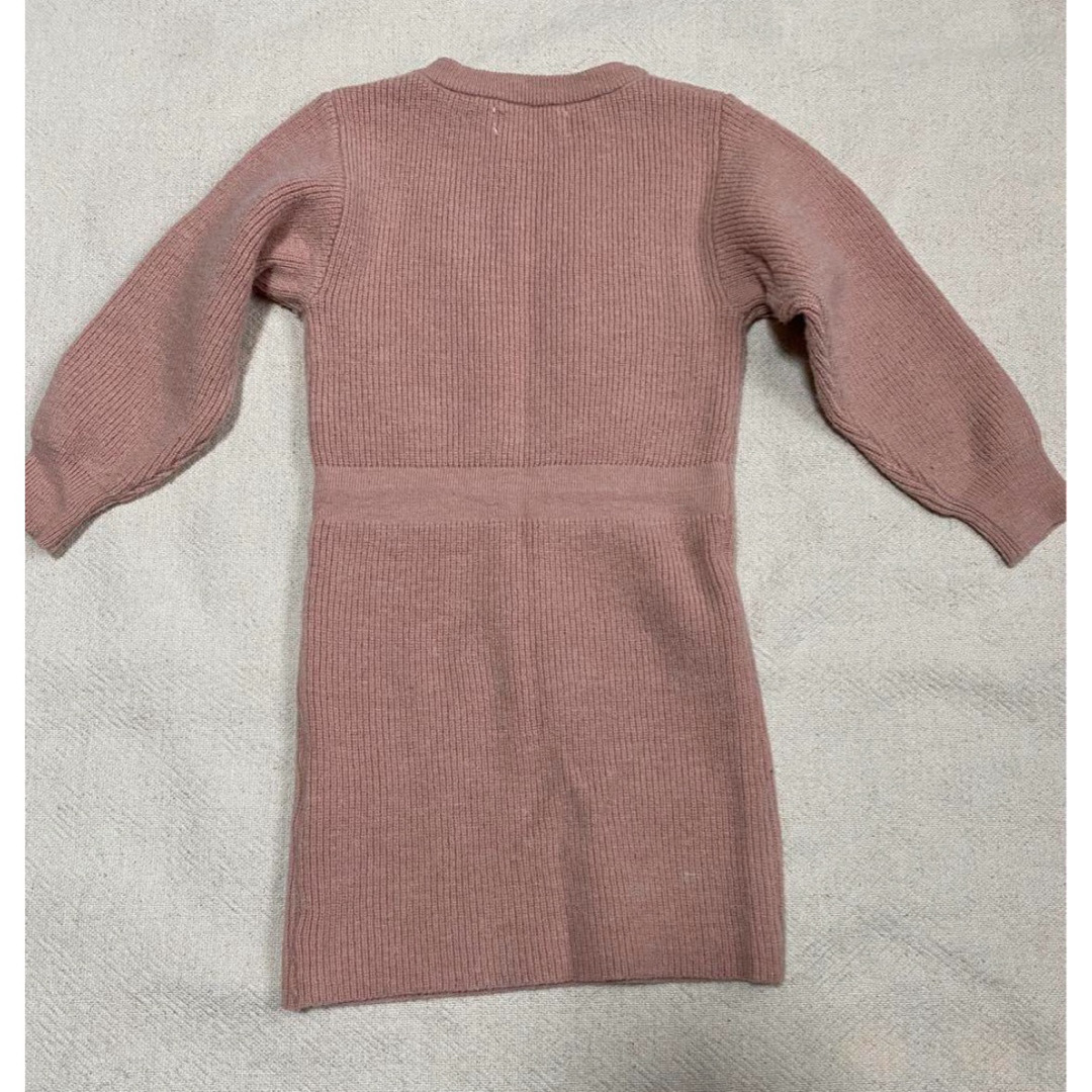 ニット ワンピース くすみピンク 女の子 キッズ/ベビー/マタニティのキッズ服女の子用(90cm~)(ワンピース)の商品写真