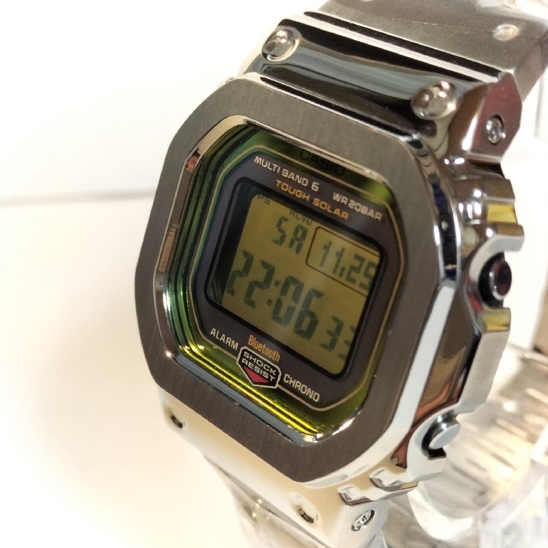 G-SHOCK(ジーショック)のG-SHOCK GW-B5600BC-1J シルバー フルメタルカスタム5600 メンズの時計(腕時計(デジタル))の商品写真