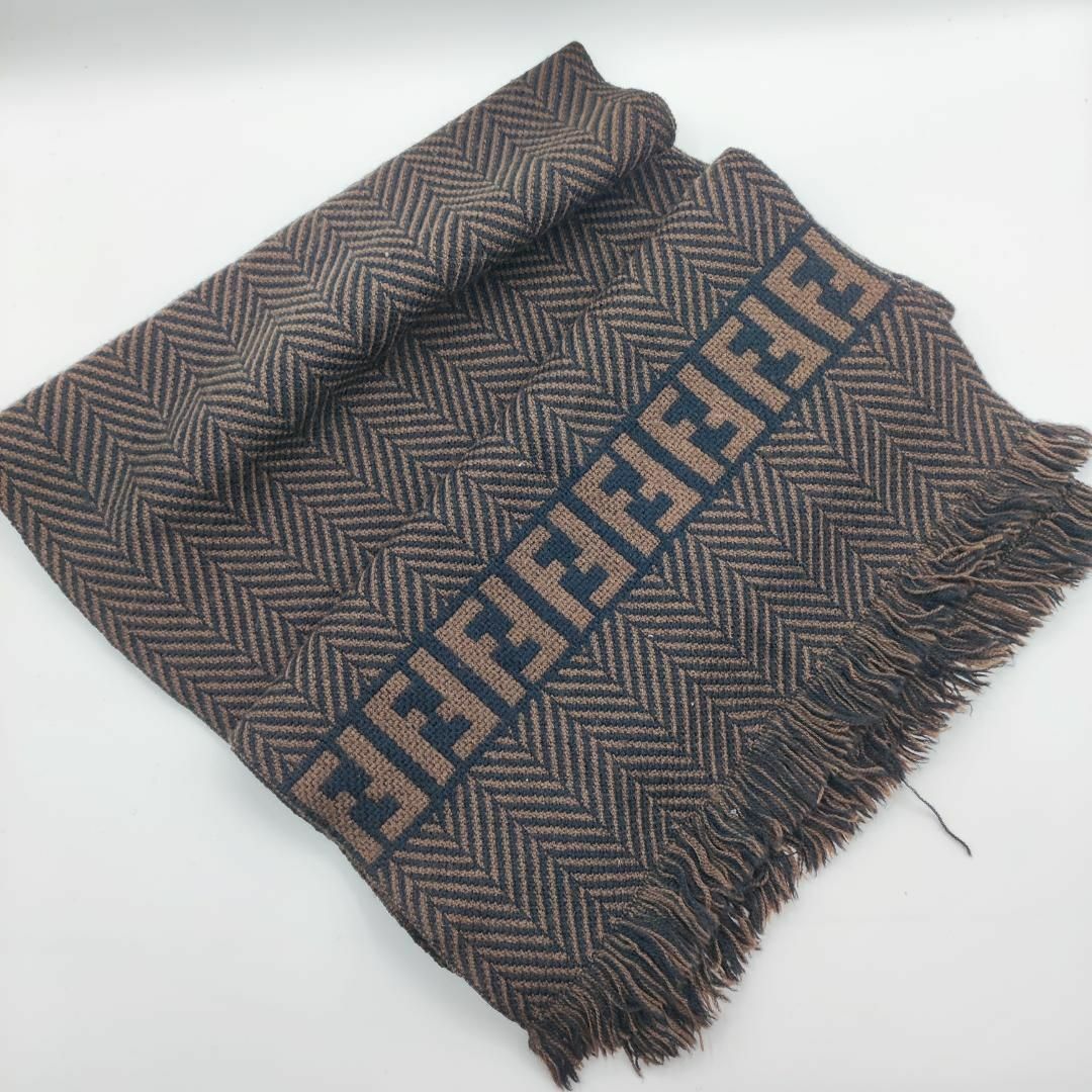 FENDI(フェンディ)の【FENDI】フェンディ　マフラー 145cm×35cm　厚手　ウール　ズッカ柄 メンズのファッション小物(マフラー)の商品写真