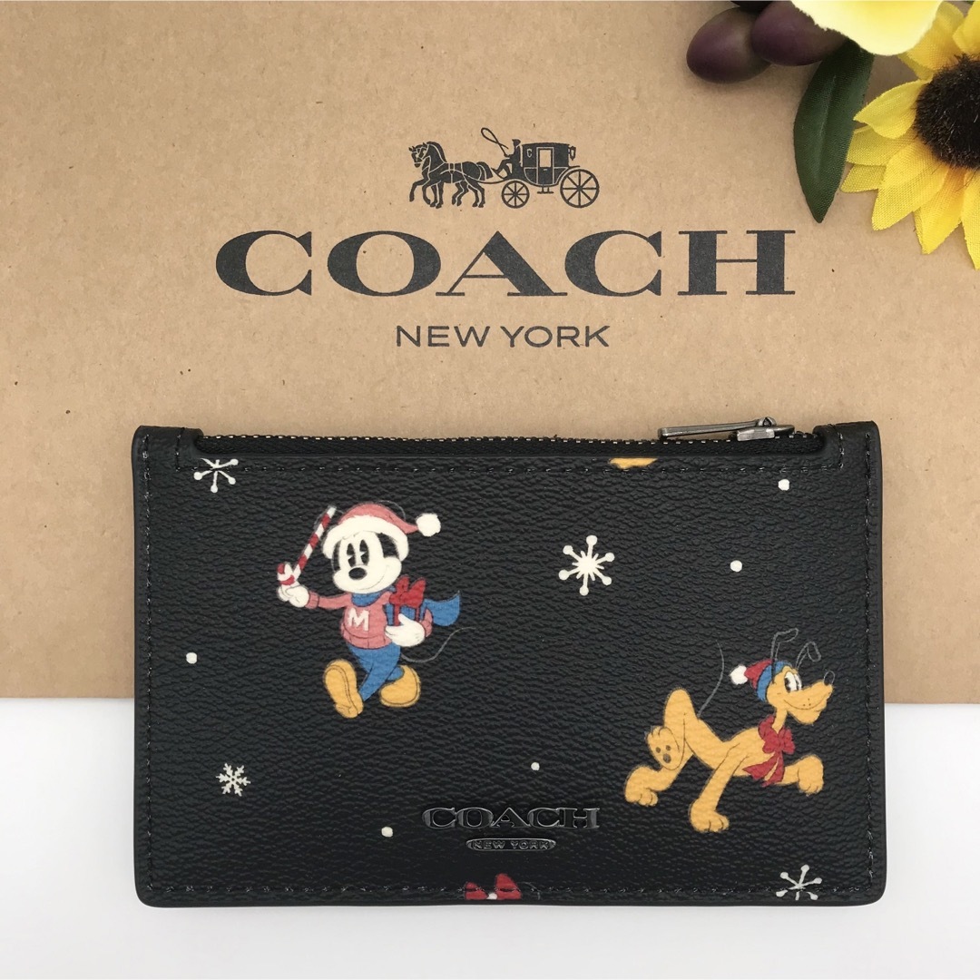 COACH(コーチ)のDISNEY X COACHコラボ 大人気！ ジップカードケース ミッキー 新品 メンズのファッション小物(コインケース/小銭入れ)の商品写真