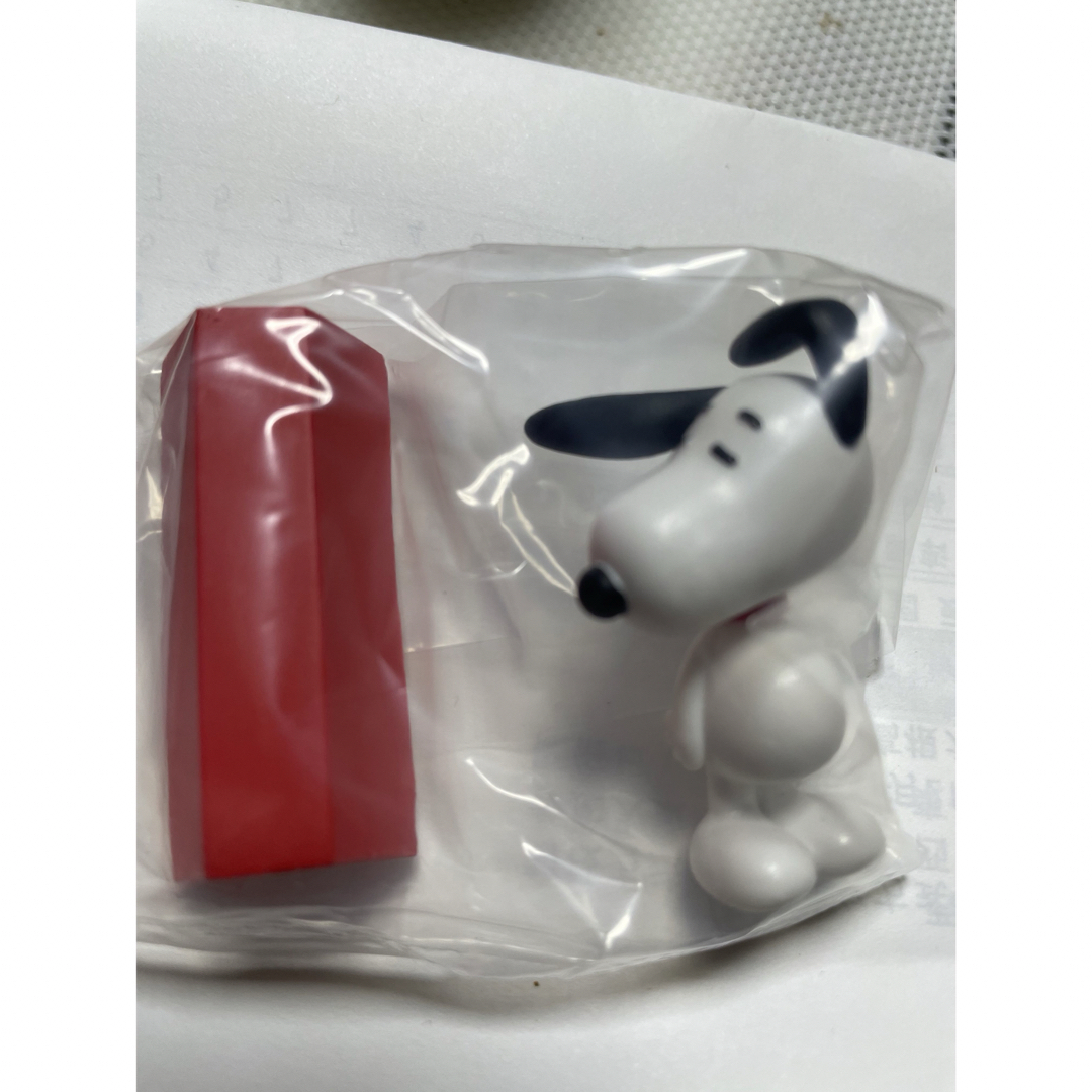 SNOOPY(スヌーピー)のすやすやおやすみマスコット エンタメ/ホビーのおもちゃ/ぬいぐるみ(キャラクターグッズ)の商品写真