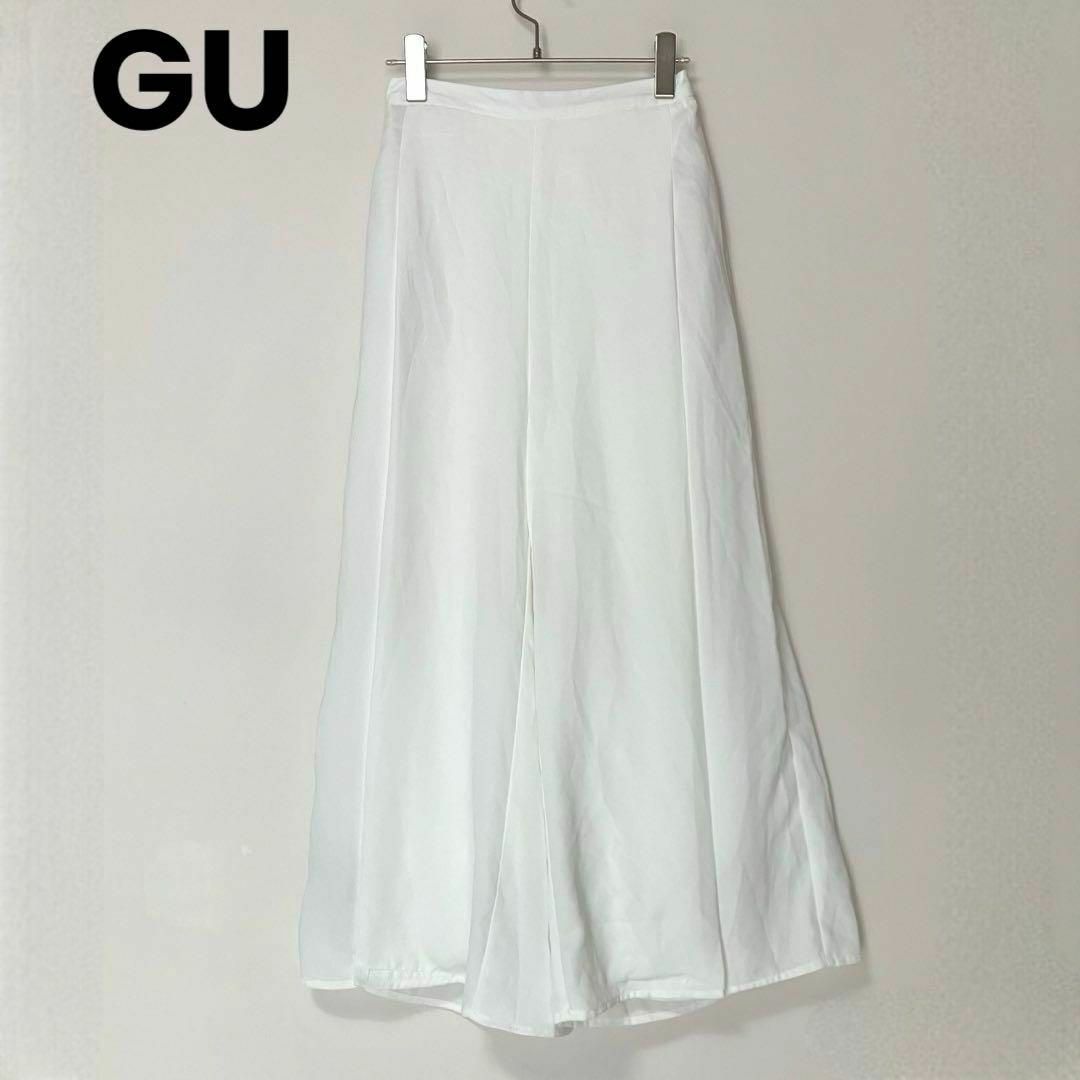 GU(ジーユー)のks192 GU ワイドフレアパンツ イージーパンツ シアーホワイト レディースのパンツ(カジュアルパンツ)の商品写真