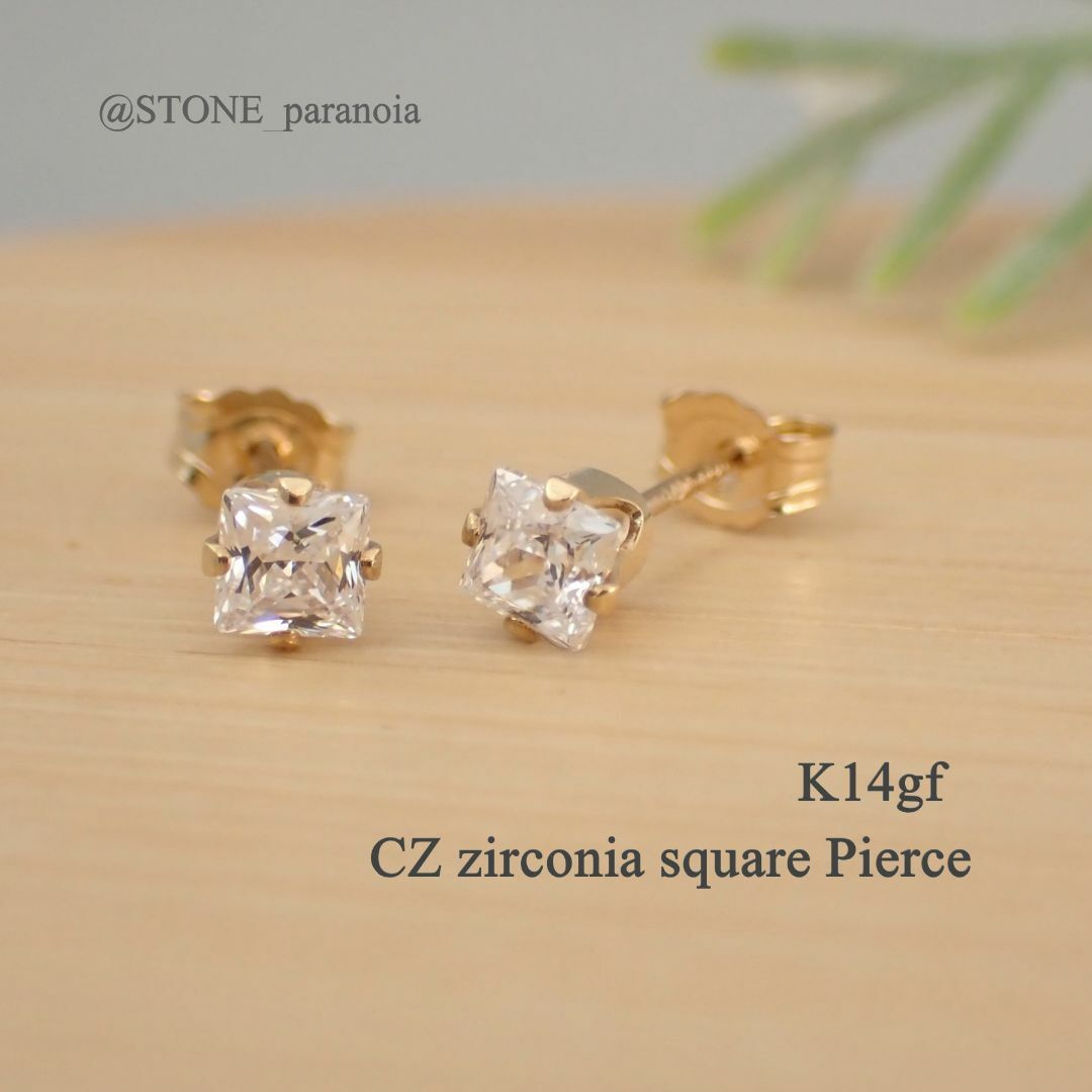 匿名配送　CZジルコニア　プリンセスピアス　3.5mm　K14gf製 レディースのアクセサリー(ピアス)の商品写真