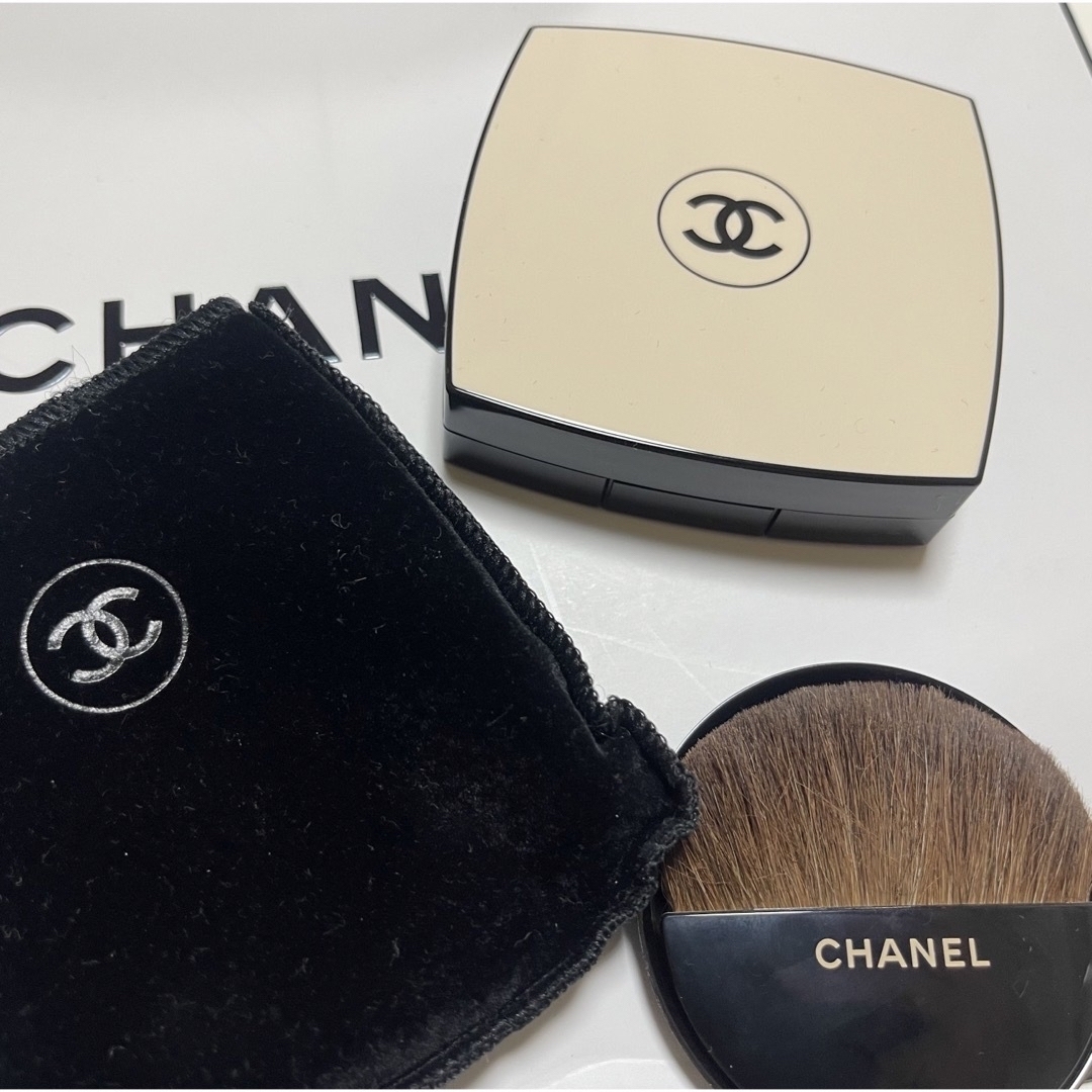 CHANEL(シャネル)のシャネル レ ベージュ ヘルシーグロウ フェイスパウダー コスメ/美容のベースメイク/化粧品(フェイスパウダー)の商品写真