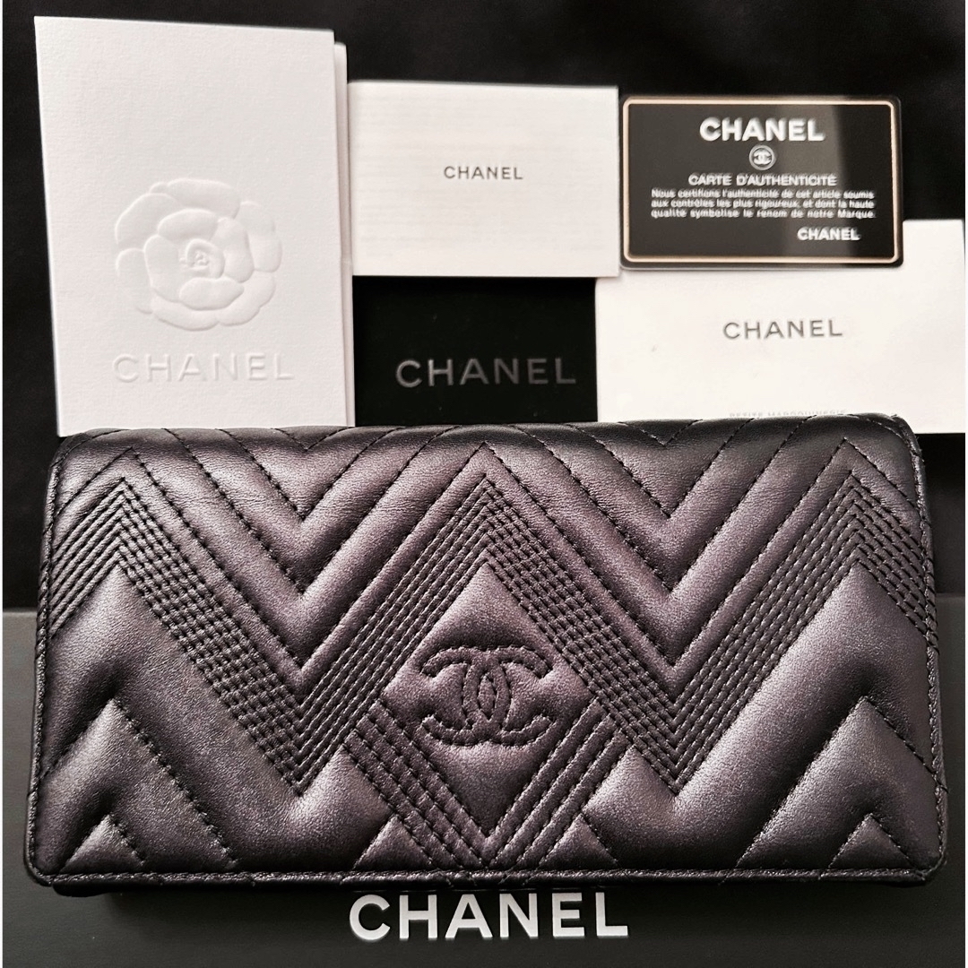 美品　CHANEL シャネル　長財布　ブラック財布