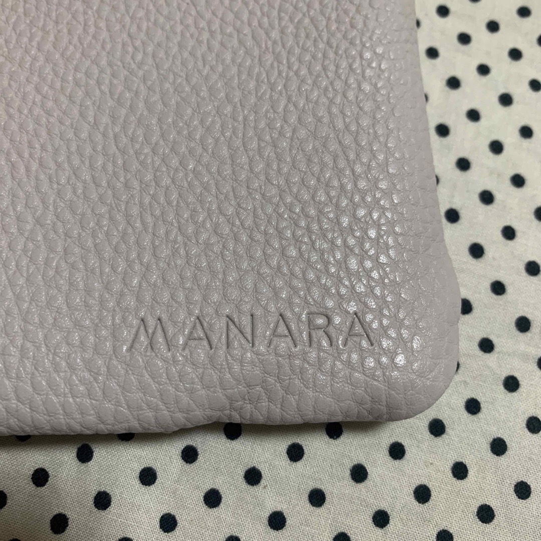 maNara(マナラ)の【新品未使用】MANARAポーチ レディースのファッション小物(ポーチ)の商品写真