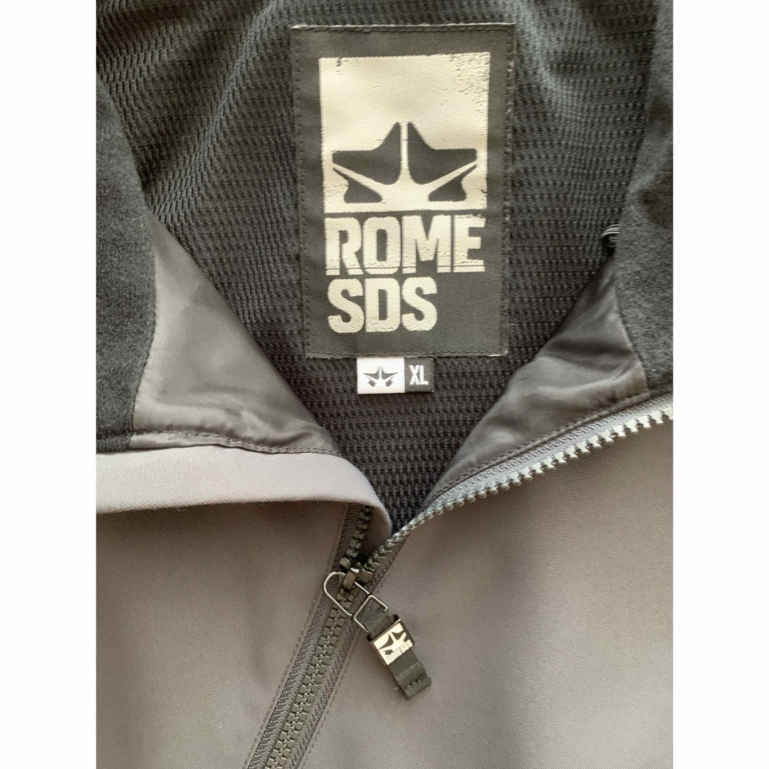 ROME SDS(ロームエスディーエス)のROME SDS ミーンズジャケット&バギーパンツ スポーツ/アウトドアのスノーボード(ウエア/装備)の商品写真