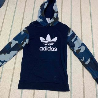 アディダス(adidas)の【adidas】パーカー(パーカー)