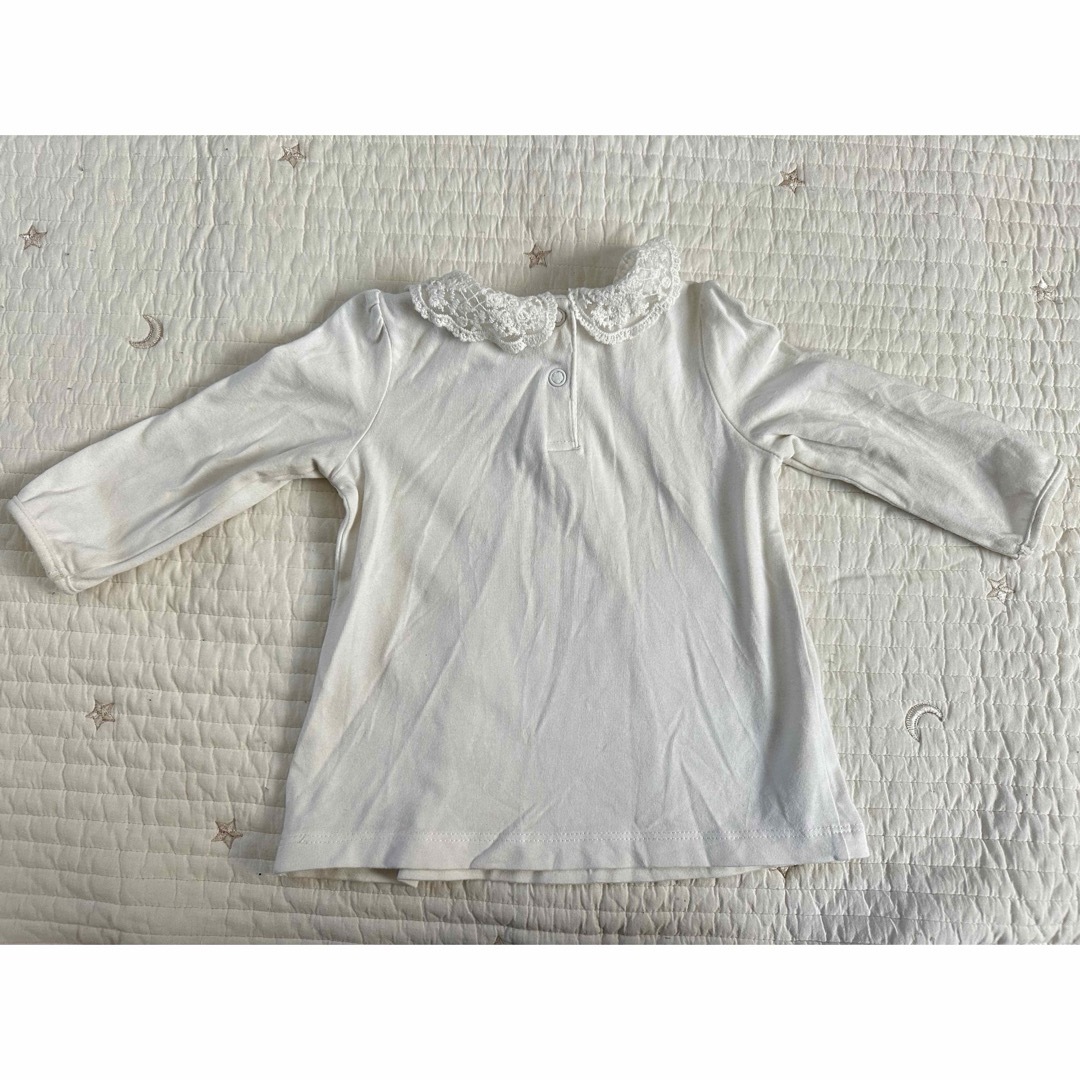 H&M(エイチアンドエム)のH&M 長袖Tシャツ　70 ベビー　トップス　 カットソー　レース襟 ベビー服　 キッズ/ベビー/マタニティのベビー服(~85cm)(シャツ/カットソー)の商品写真
