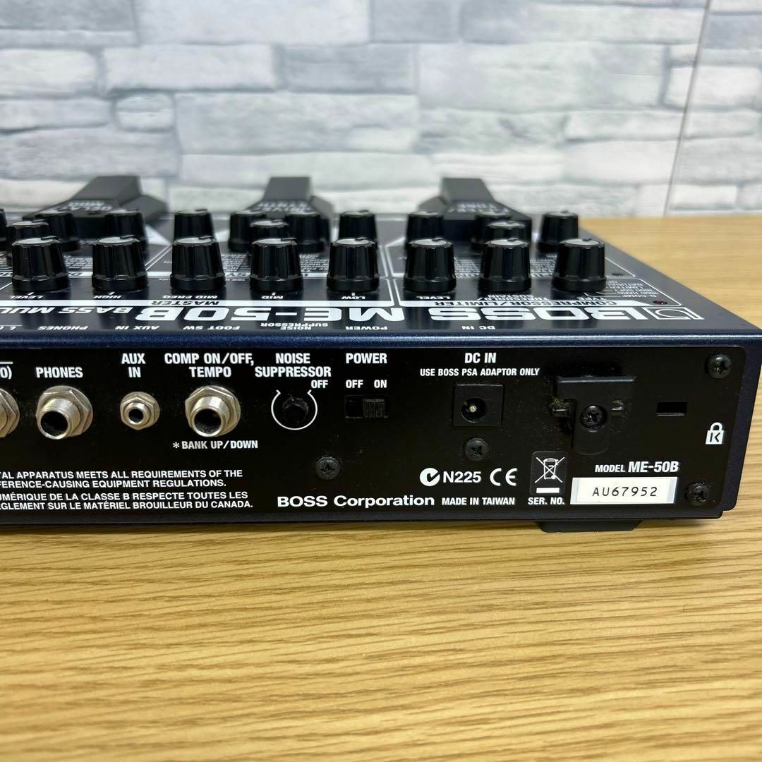 BOSS - BOSS ME-50B マルチエフェクター BASS ケース付き エフェクター