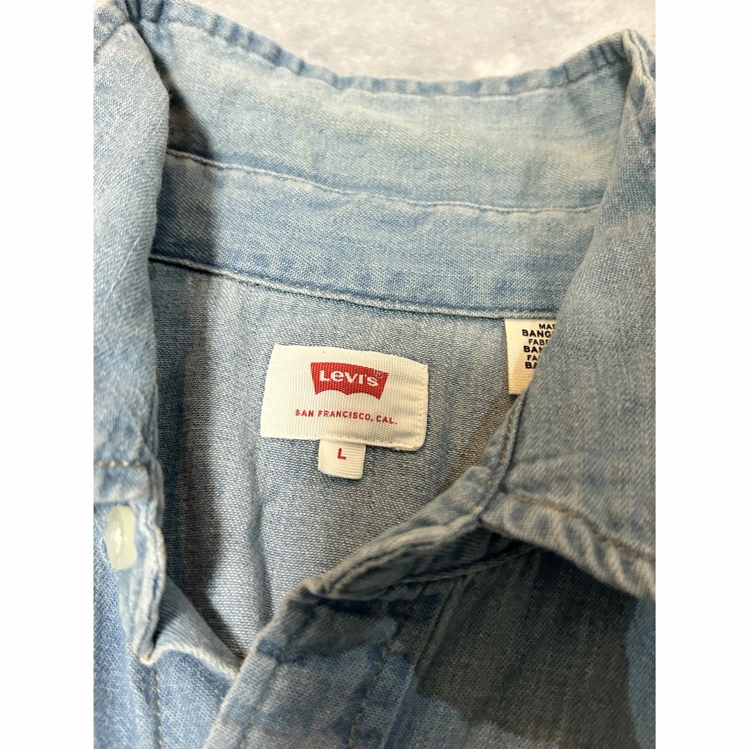 Levi's(リーバイス)の古着 Levi’s シャツ　サイズL メンズのトップス(シャツ)の商品写真