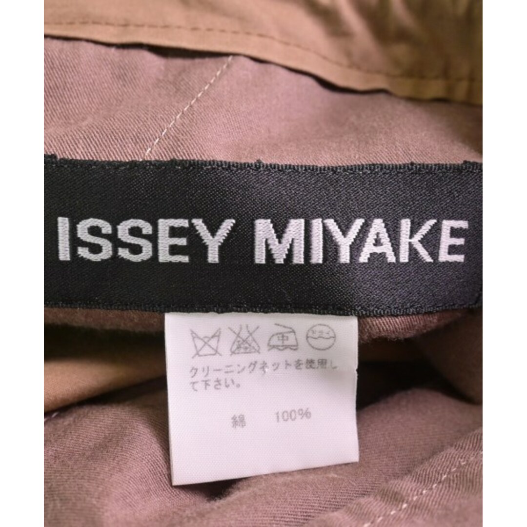 ISSEY MIYAKE(イッセイミヤケ)のISSEY MIYAKE イッセイミヤケ スラックス M キャメル 【古着】【中古】 メンズのパンツ(スラックス)の商品写真