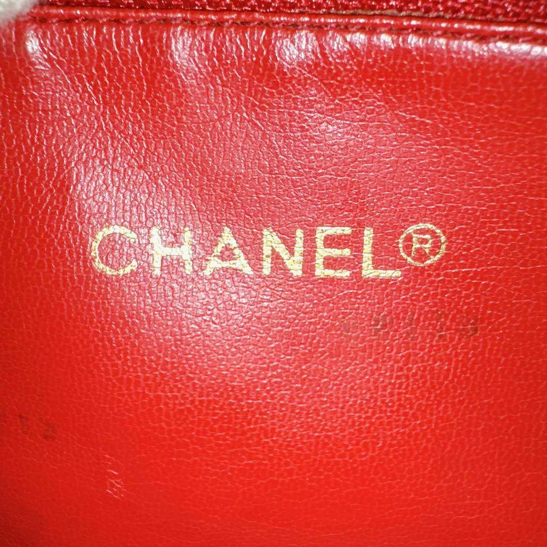 CHANEL(シャネル)の美品 CHANEL マトラッセ チェーン トート ショルダー ラムスキン レッド レディースのバッグ(ショルダーバッグ)の商品写真