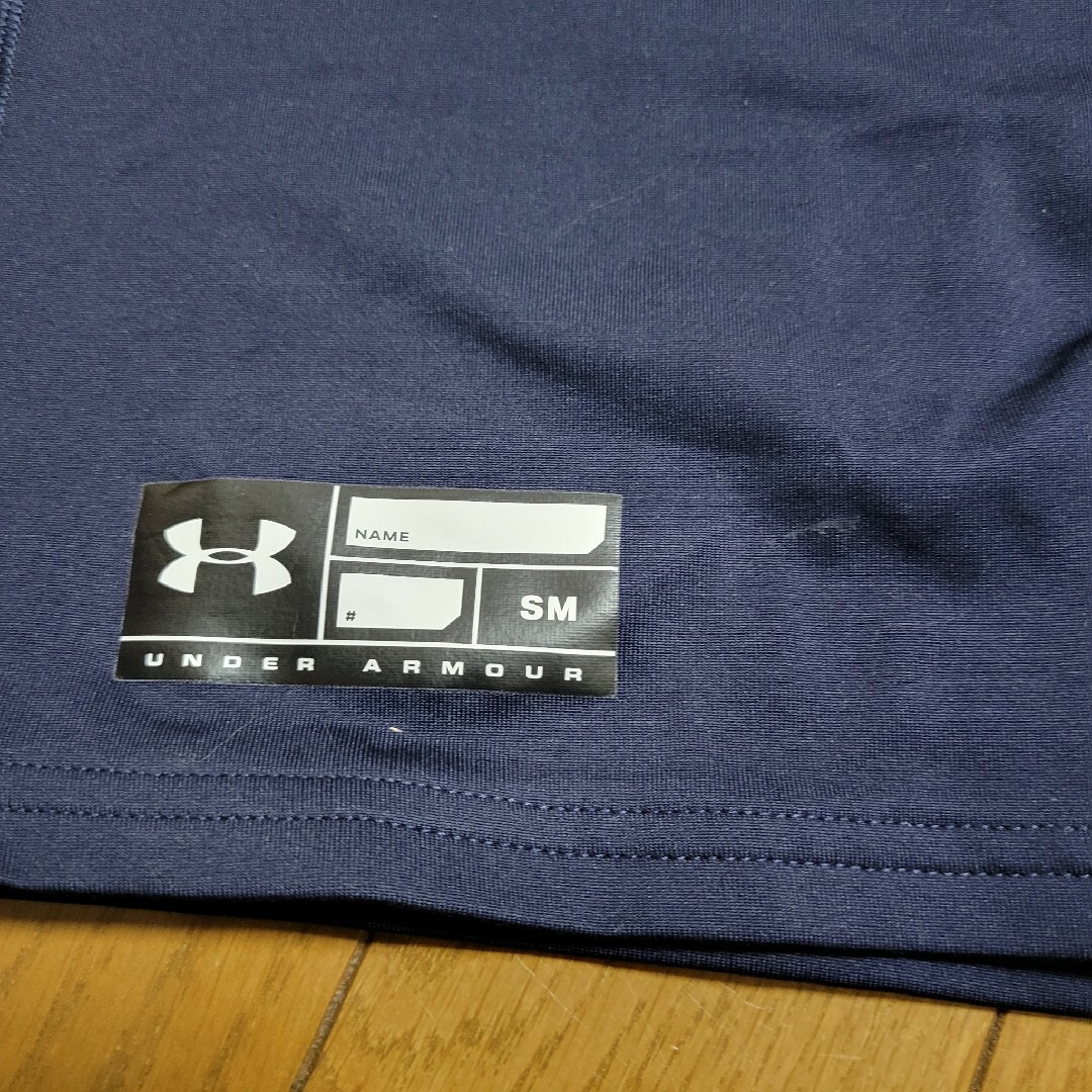 UNDER ARMOUR(アンダーアーマー)のアンダーアーマー　アンダーシャツ　裏起毛 スポーツ/アウトドアの野球(ウェア)の商品写真