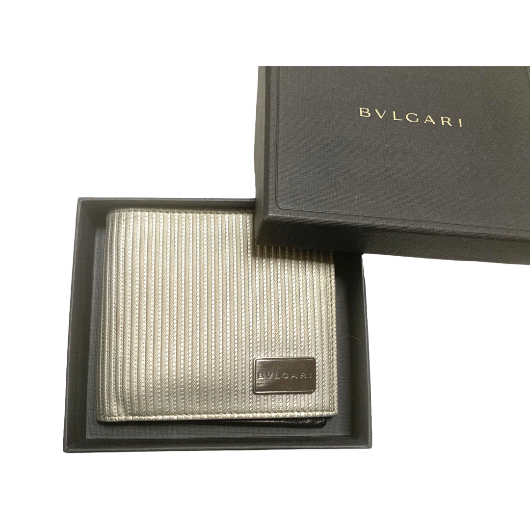 数量限定発売 BVLGARI 折り財布 財布 箱付き - ファッション小物