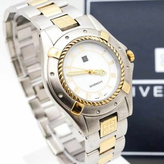 GIVENCHY(時計 ・ ゴールド/金色系)のフリマアイテム一覧 GIVENCHY(時計 ・ ゴールド/金色系)のフリマアイテム一覧