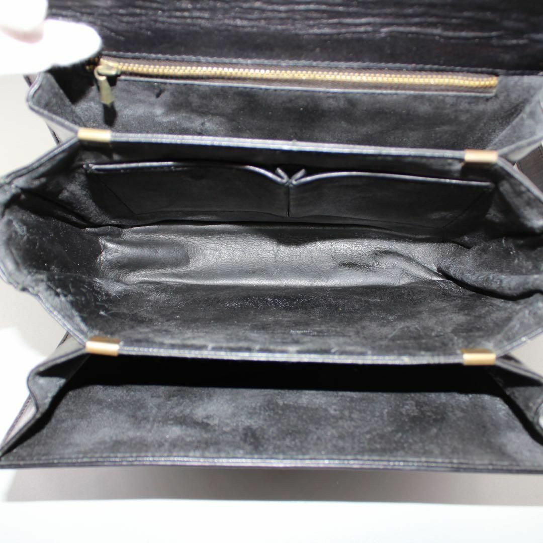 celine - 極美品 CELINE 馬車金具 ショルダーバッグ カーフレザー GD
