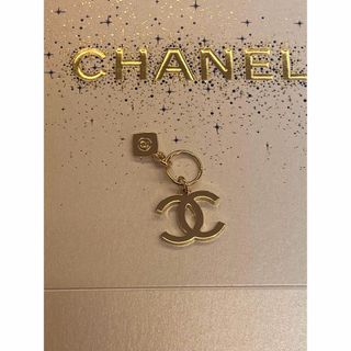 シャネル(CHANEL)のCHANEL 2023  ホリデー限定チャーム　CCロゴ(チャーム)