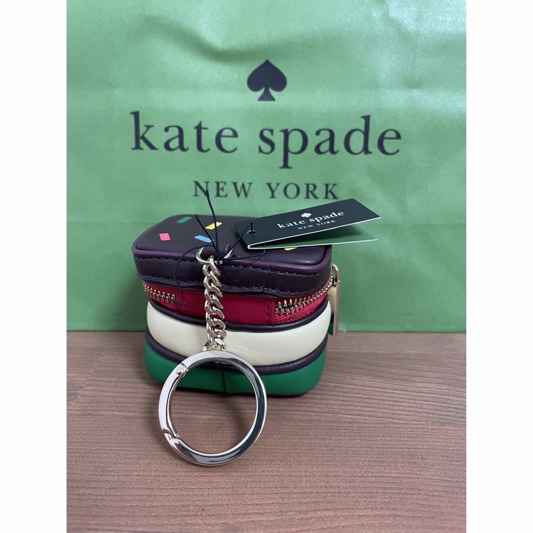 【新品・正規品】 Kate spadeレインボー クッキー コイン パース