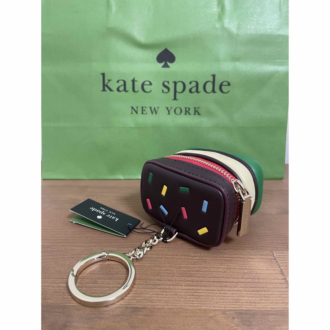 【新品・正規品】 Kate spadeレインボー クッキー コイン パース