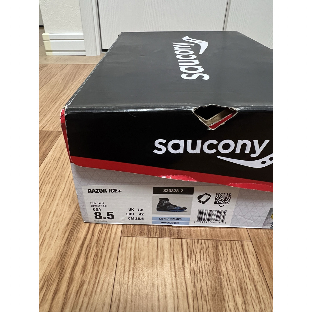 SAUCONY(サッカニー)のサッカニー RAZOR ICE+ メンズ26.5cm 冬用ランニングシューズ スポーツ/アウトドアのランニング(シューズ)の商品写真