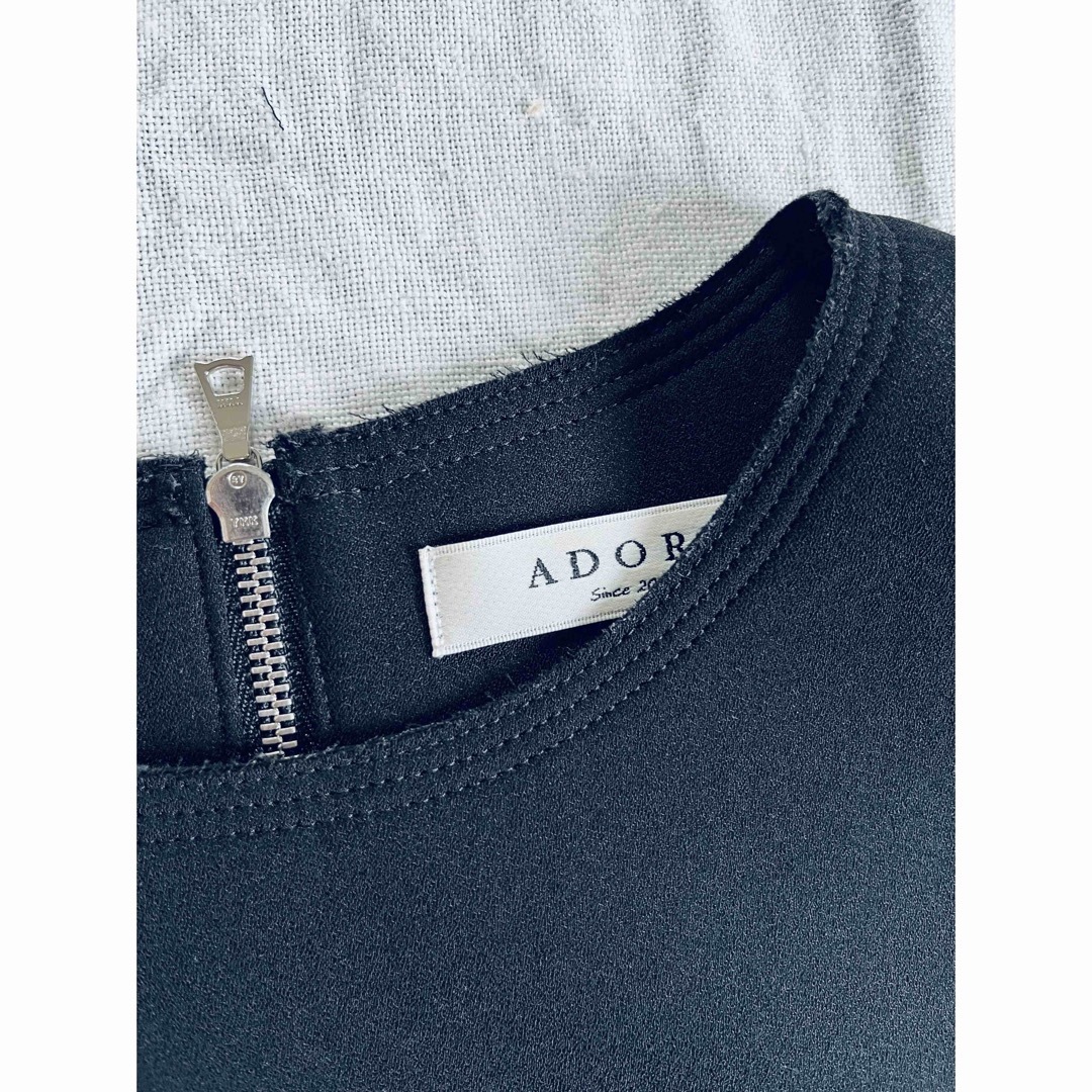 ADORE(アドーア)のADORE ワンピースblack  レディースのワンピース(ひざ丈ワンピース)の商品写真