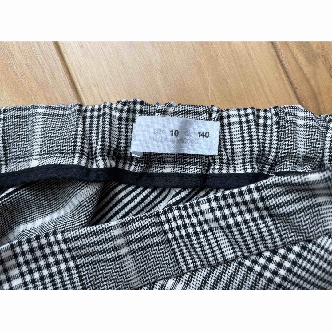 ZARA(ザラ)のZARA 140cm チェック柄スカート キッズ/ベビー/マタニティのキッズ服女の子用(90cm~)(スカート)の商品写真