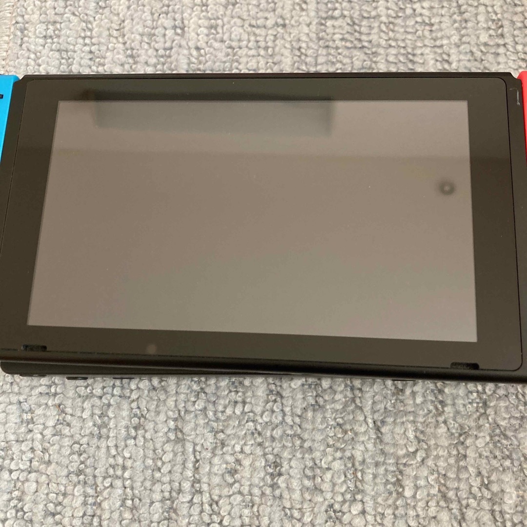 Nintendo Switch(ニンテンドースイッチ)のNintendo Switch JOY-CON(L)(R)本体セット中古　動作品 エンタメ/ホビーのゲームソフト/ゲーム機本体(携帯用ゲーム機本体)の商品写真